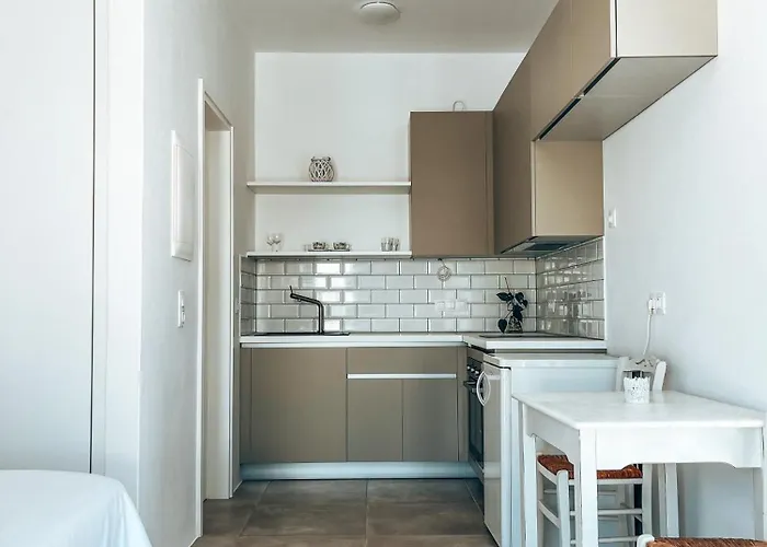 Cycladic Stone * Ambelas